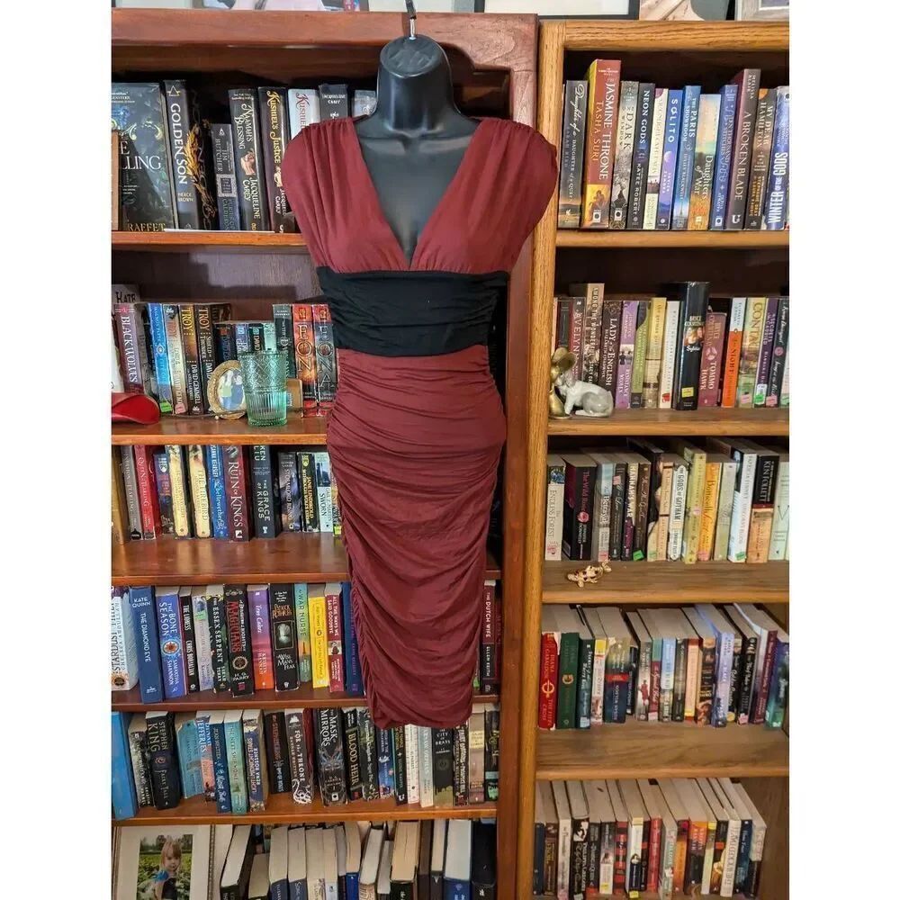 Brand New LRK Collection Women’s XS Burgundy Black Fan Top Ruched MIDI Dress
